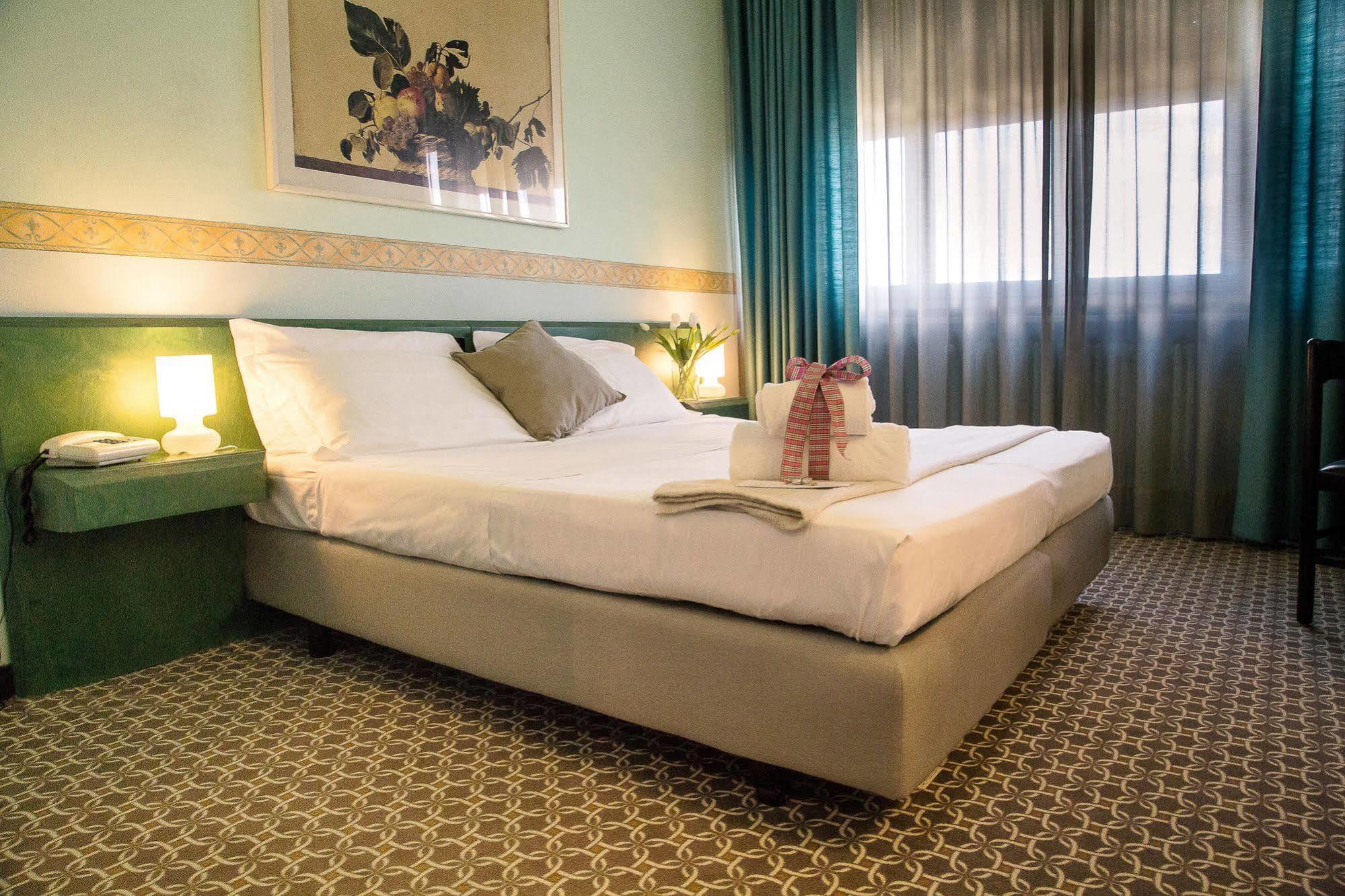 Hotel Salera Asti Extérieur photo